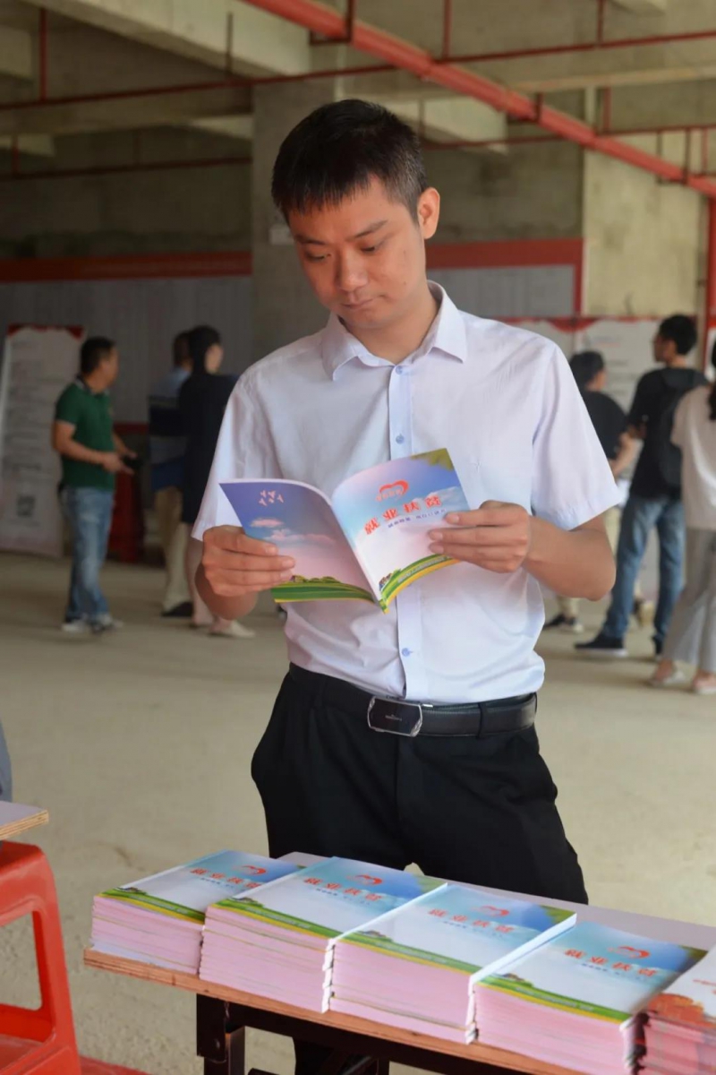 脫貧攻堅戰(zhàn)的好戰(zhàn)士——就業(yè)扶貧中忘我工作先進個人陳志雄